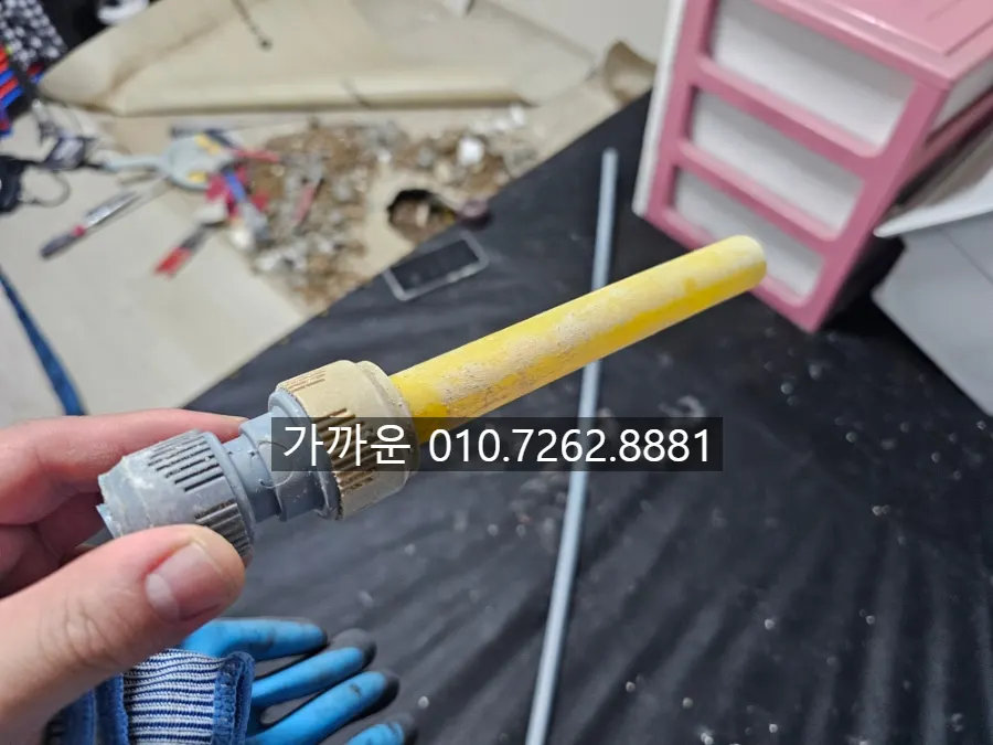 사당동 다가구빌라 누수탐지 | 아랫집 천장 물샘, 범인은 침대 밑 실금 간 배관